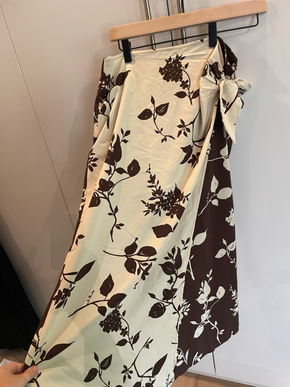 Abercrombie & Fitch Cream and Brown Floral Wrap Midi Skirt
